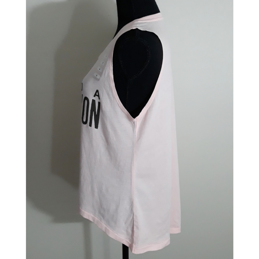 Salt Life " I Need A Saltcation" Pink Tshirt - Picture 2 of 6